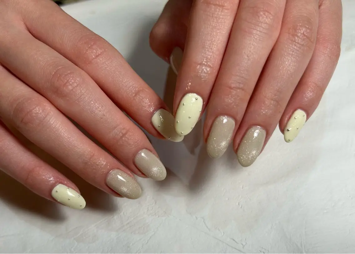 ネイル ニュアンスネイル 春ネイル 黄色 ハンドネイル MARU NAIL nanokaのネイルデザイン