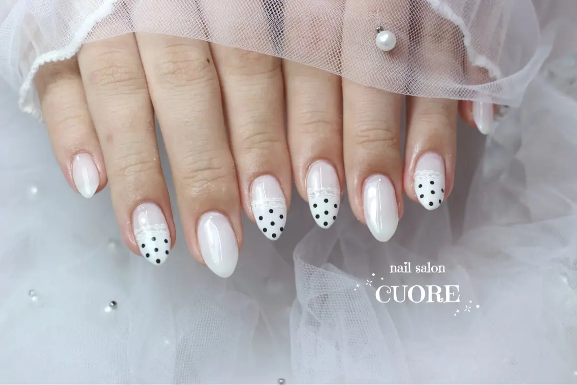 ネイル ドット フレンチネイル レース ホワイト ハンドネイル nail salon CUOREのネイルデザイン
