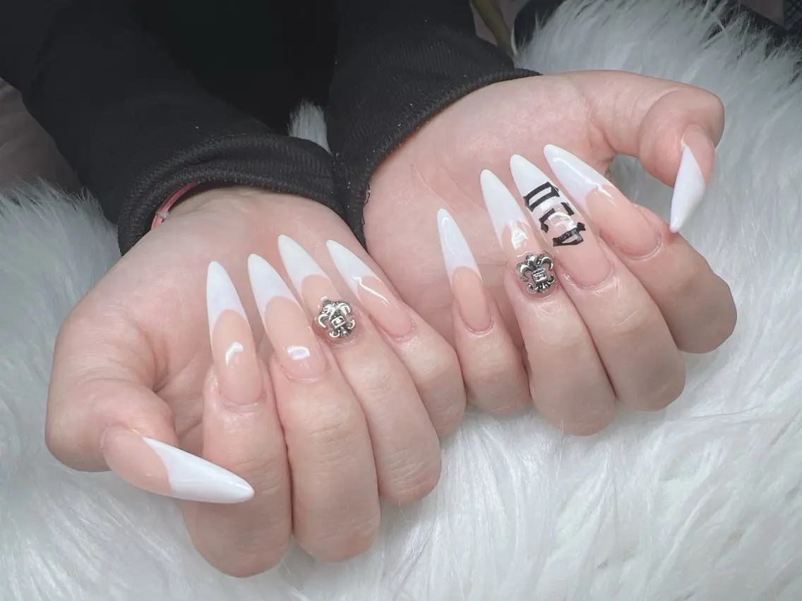 ネイル ハンドネイル Lee Nails チップ長さだし専門店のネイルデザイン