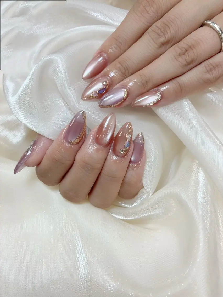 ネイル ハンドネイル 佐藤 依娜のネイルデザイン