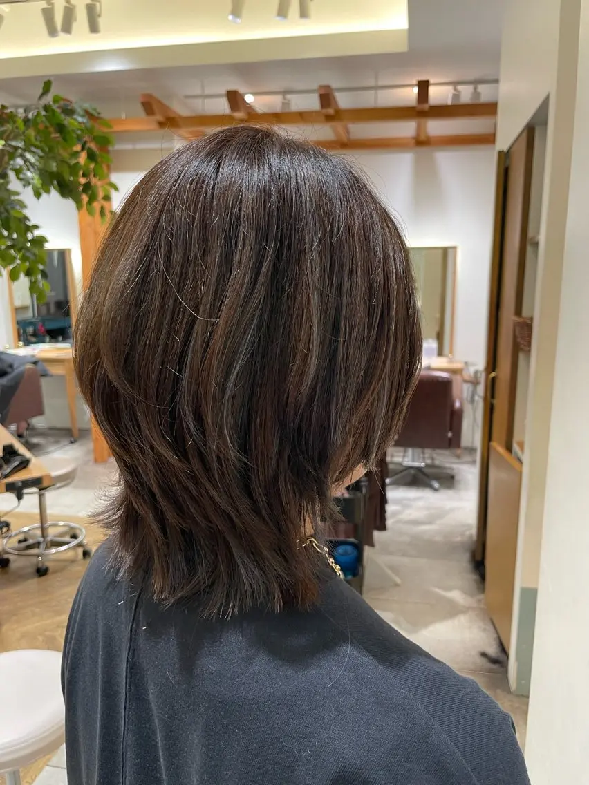 ミディアム ボブレイヤー ボブ レイヤーカット 小顔カット ウルフカット イシバシ ミナミのヘアスタイル