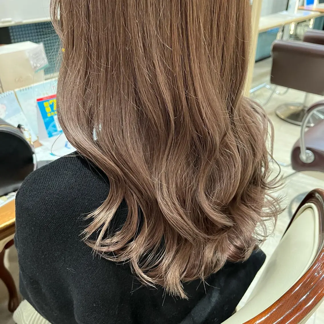 ロング カラー ベージュカラー ヘアカラー トリートメント サソウ ユリエ🥥のヘアスタイル