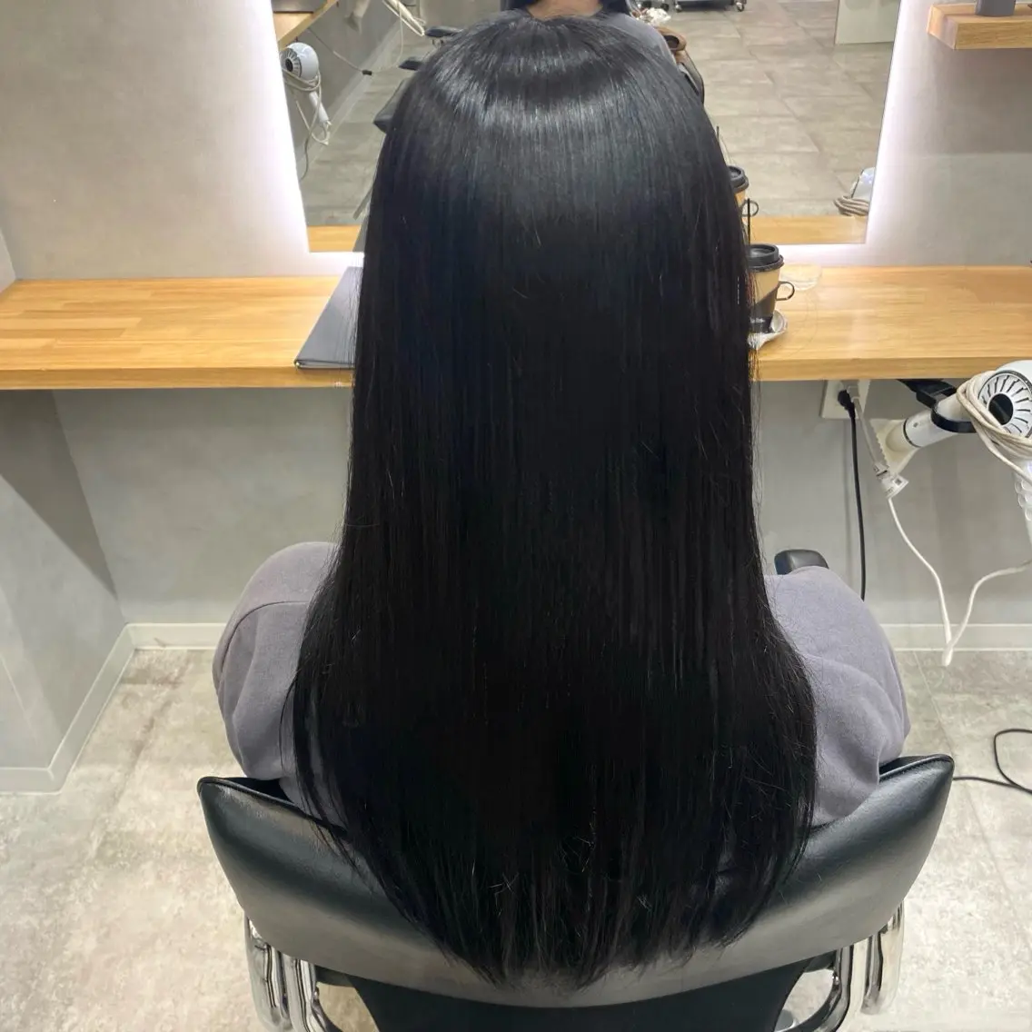 ロング カラー 黒髪 ブルーカラー ブルーブラック イルミナカラー トリートメント ナツキ💫 カットモデル募集中のヘアスタイル