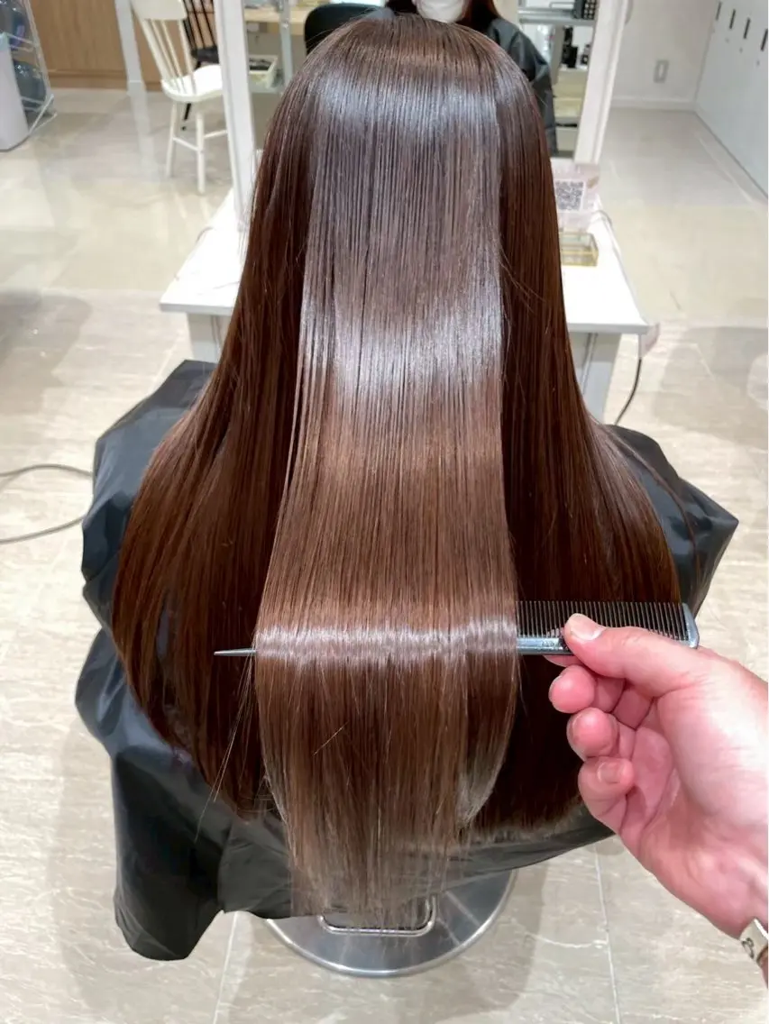 ロング カット ヘアカラー 縮毛矯正 トリートメント 艶髪/酸性ストレート /髪質改善/内村麻衣のヘアスタイル