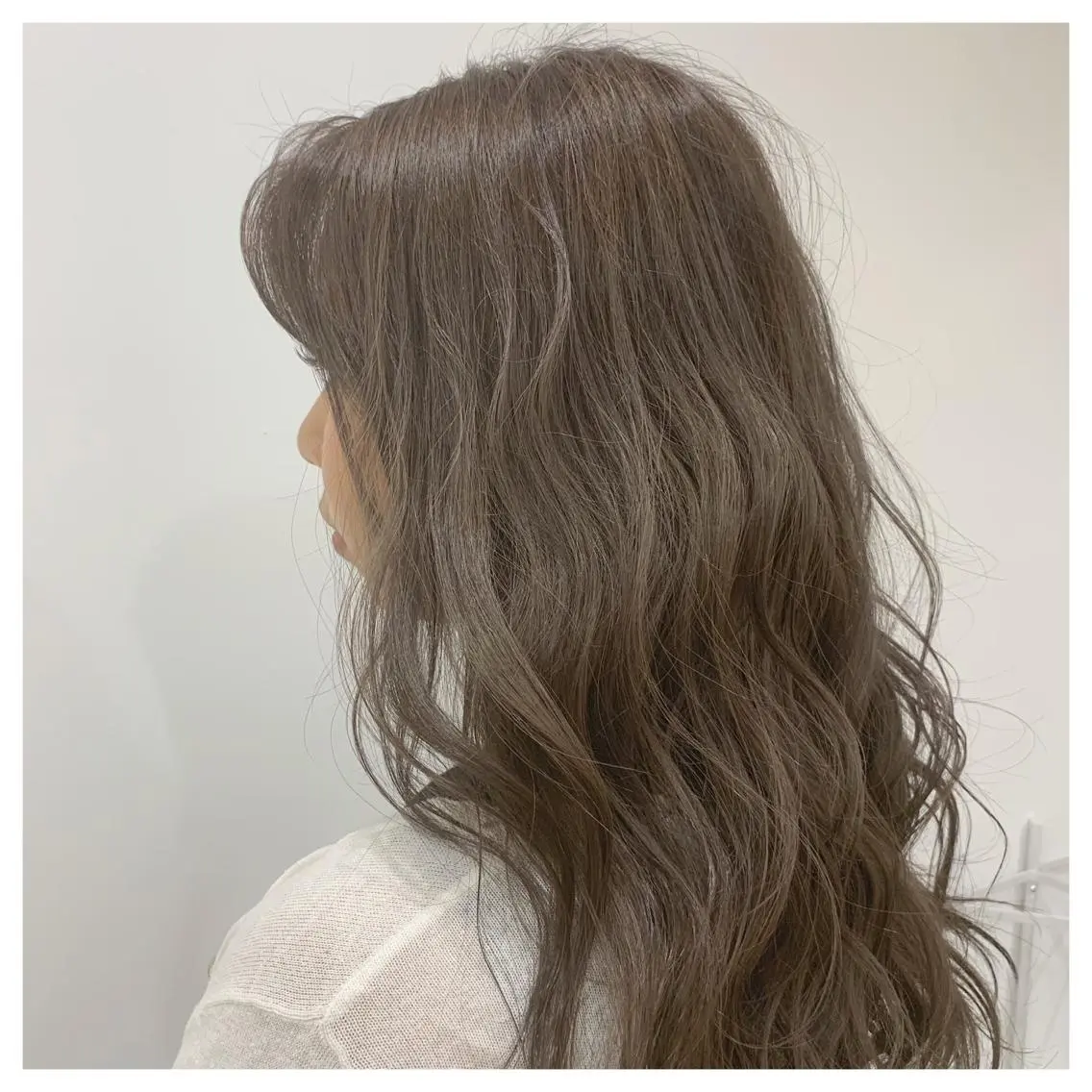 ロング カラー 透明感カラー マツオカ マコのヘアスタイル
