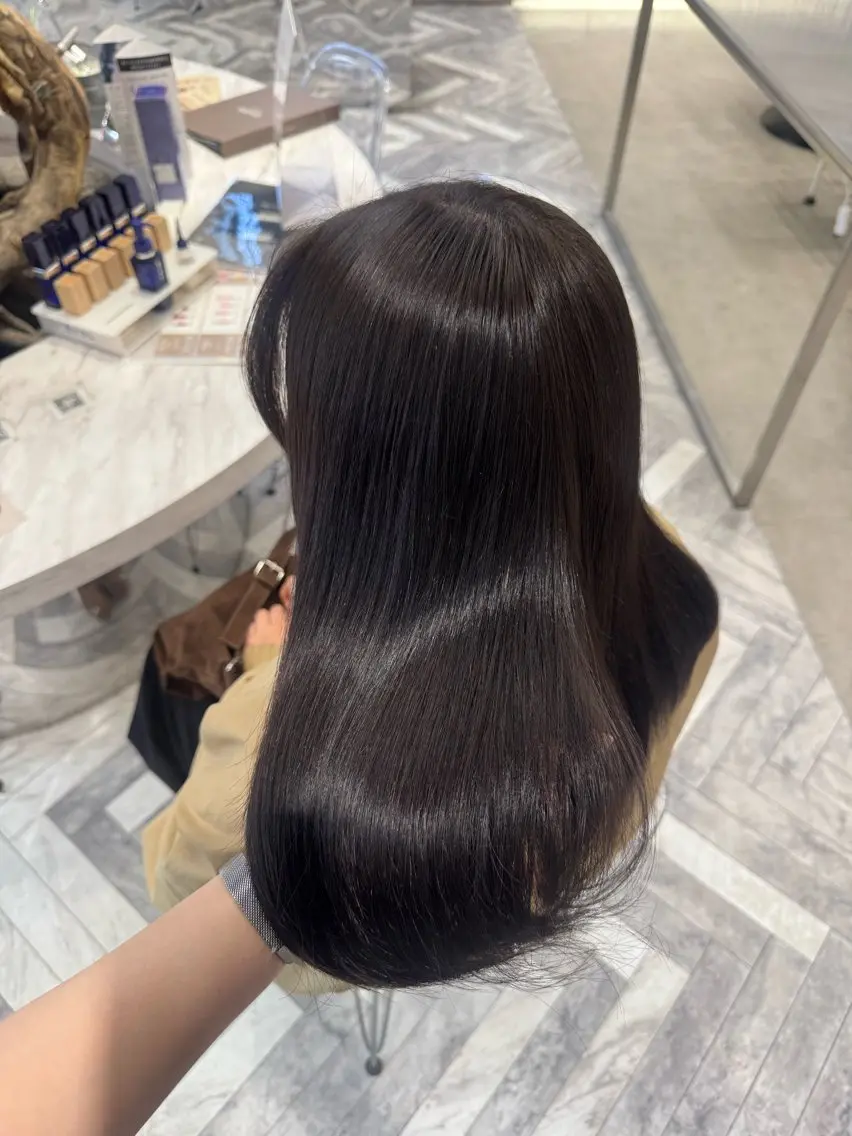 ロング ヘアカラー 小原 有桜のヘアスタイル
