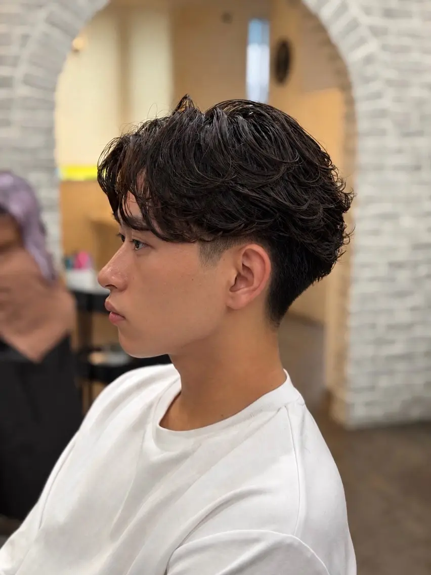 ミディアム パーマ メンズ カット パーマ トリートメント ヘッドスパ 🌿ガクト 🌿艶髪透明感のヘアスタイル