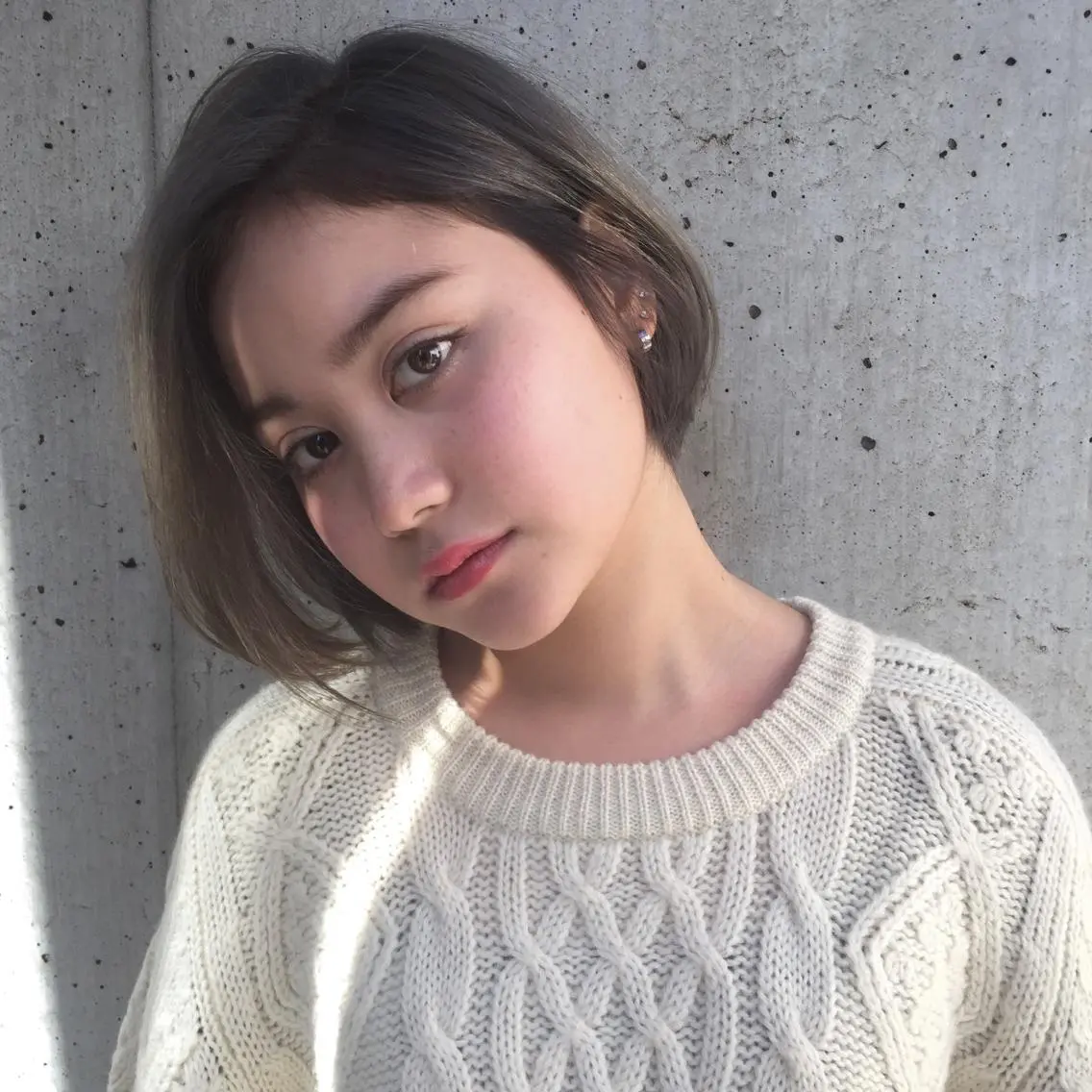 ショート ミディアム セミロング ロング カラー パーマ ヘアアレンジ メンズ キッズ ネイル マツエク・マツパ メンズブリーチ メンズハイライト メンズハイトーン メンズインナーカラー アッシュ 顔まわりレイヤー× 韓国ヘアオタベシンヤのヘアスタイル