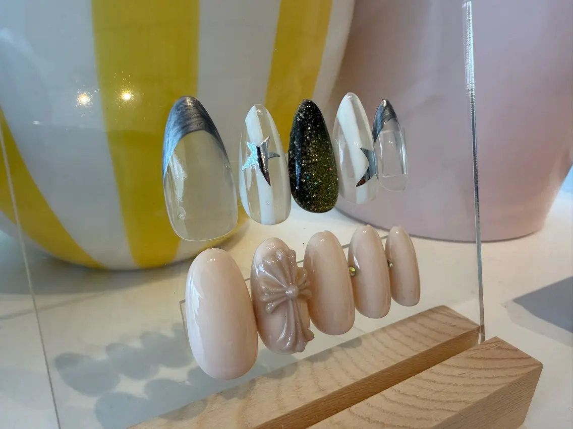 ミディアム Chocolate Nailsのネイルデザイン