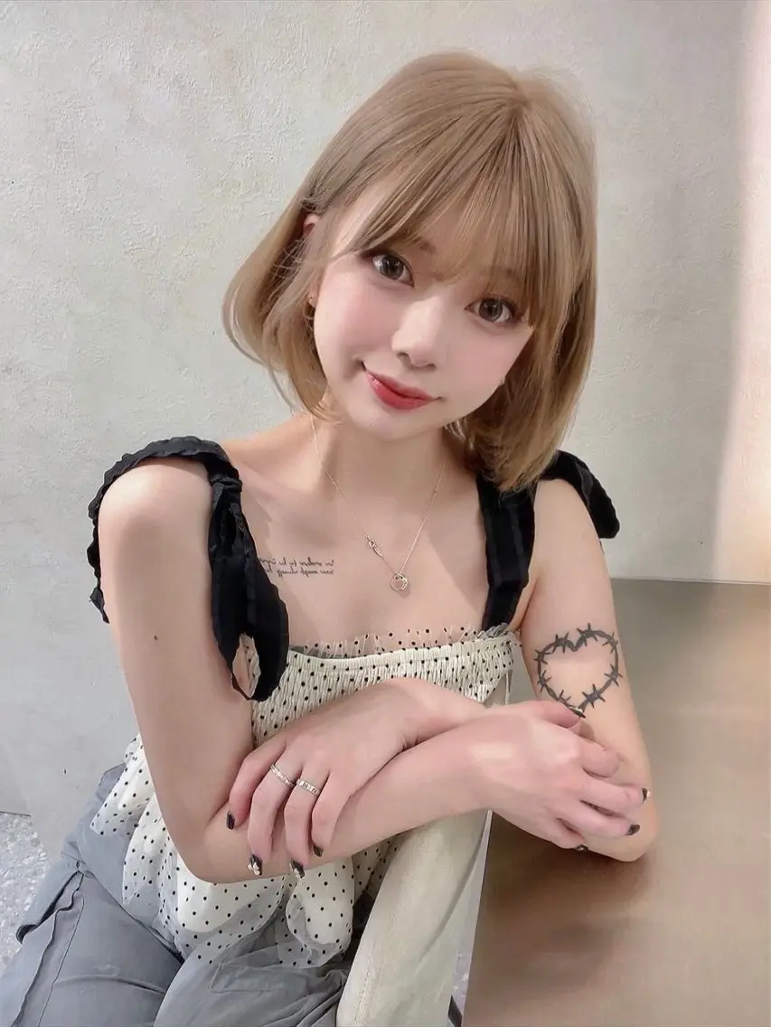 ミディアム ヘアカラー ANRI🎀 福岡美容師/韓国🎀のヘアスタイル
