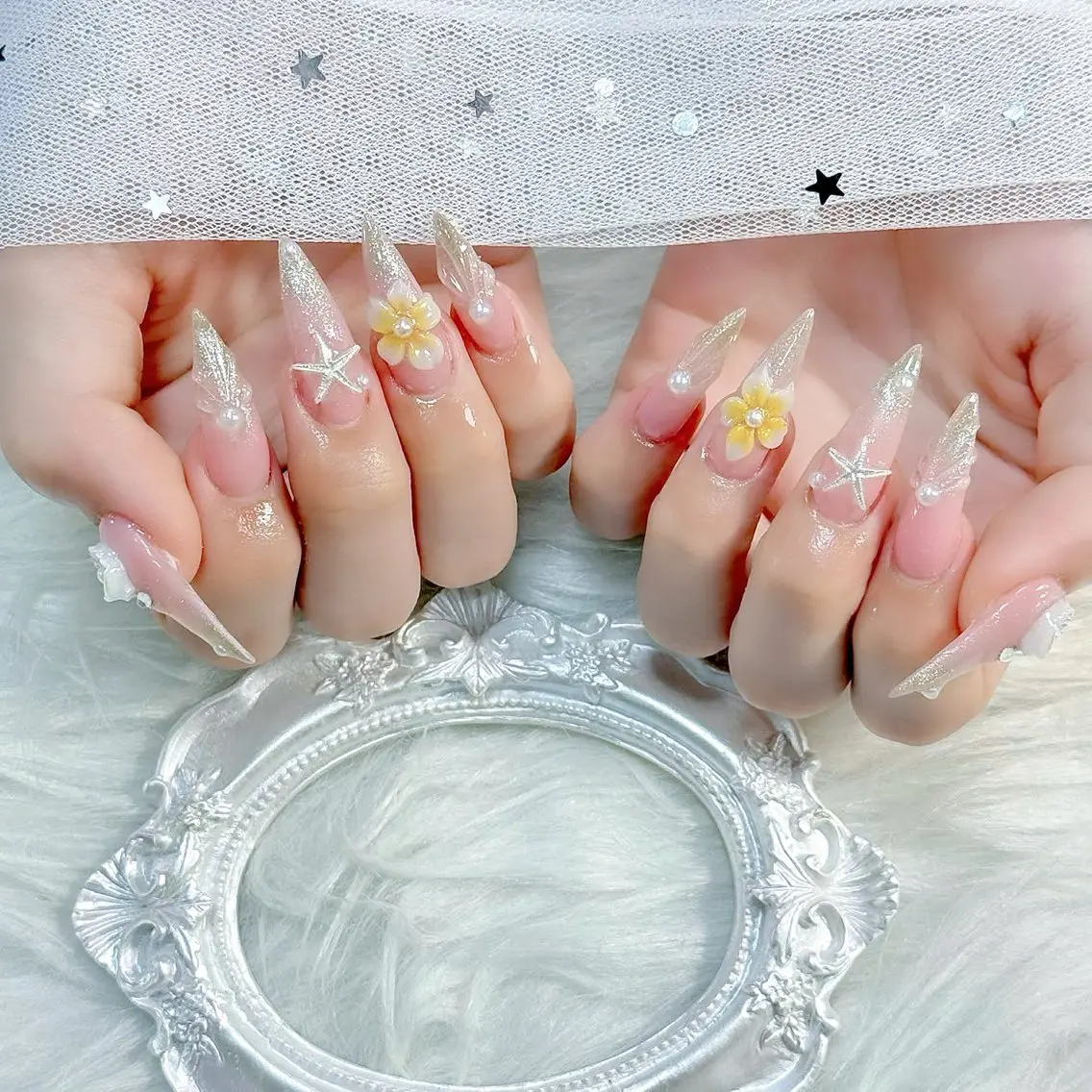 ネイル Hin Hana Nailのネイルデザイン
