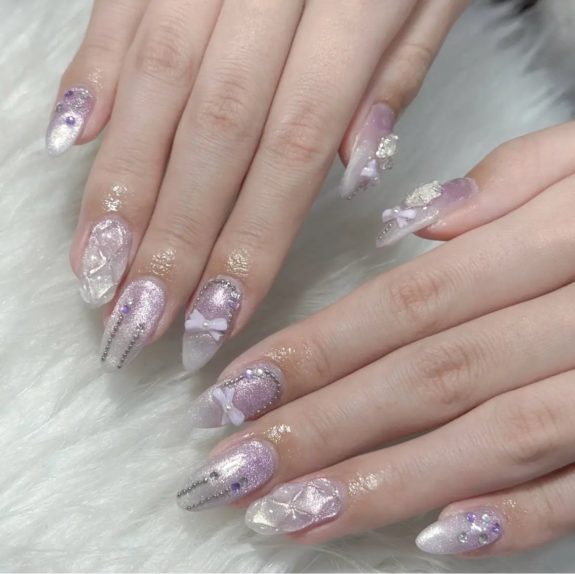 ネイル ハンドネイル フットネイル LAVISH nanamiのネイルデザイン