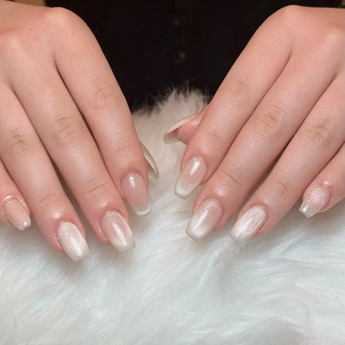 ネイル チークネイル ドット フレンチネイル グラデーション ハート ハンドネイル ハンドケア Nihonthy Nail 新宿のネイルデザイン