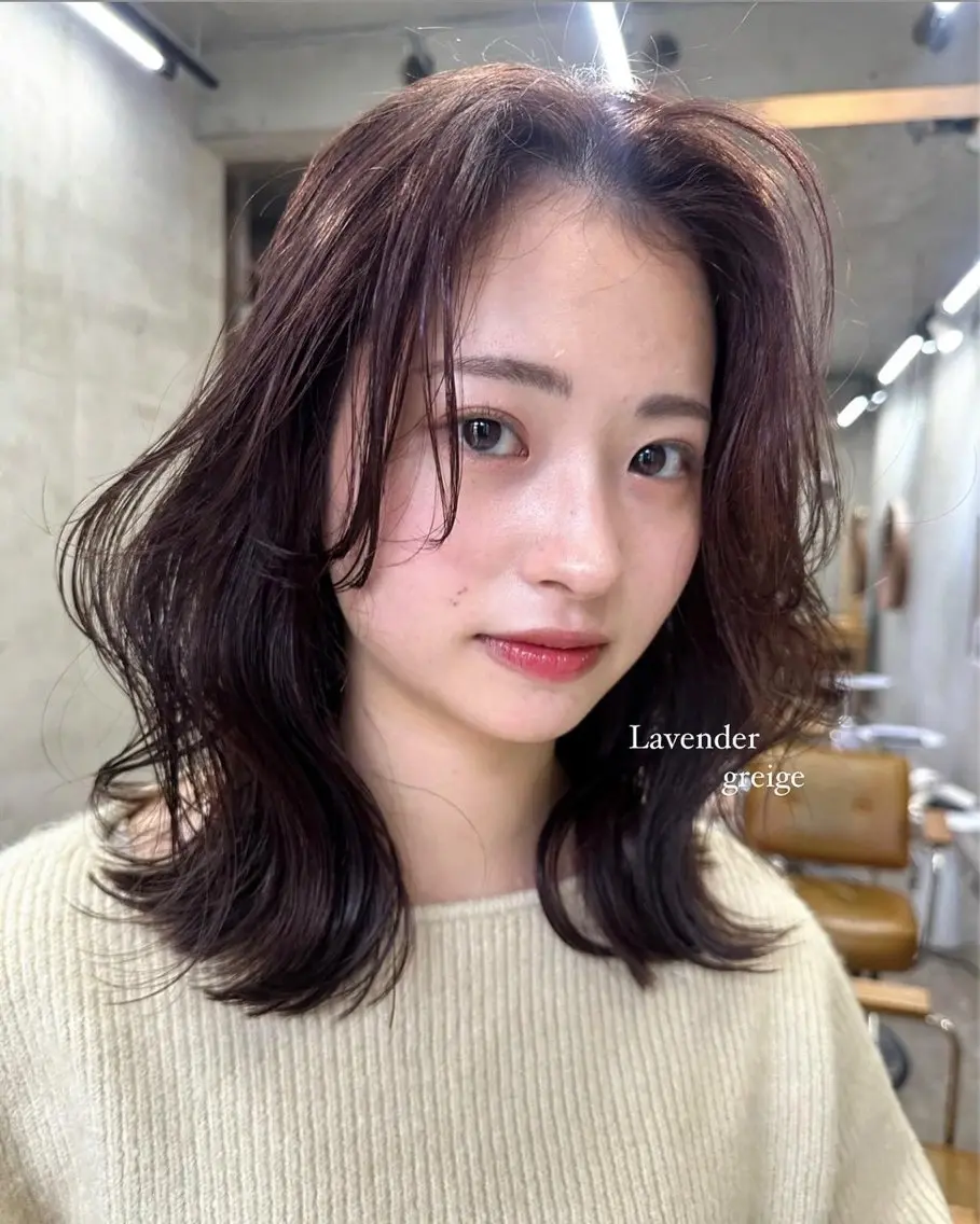 ミディアム 顔周りカット ヘアカラー 🤎𝐌𝐚𝐨⌇ お悩み解決美容師🤎のヘアスタイル
