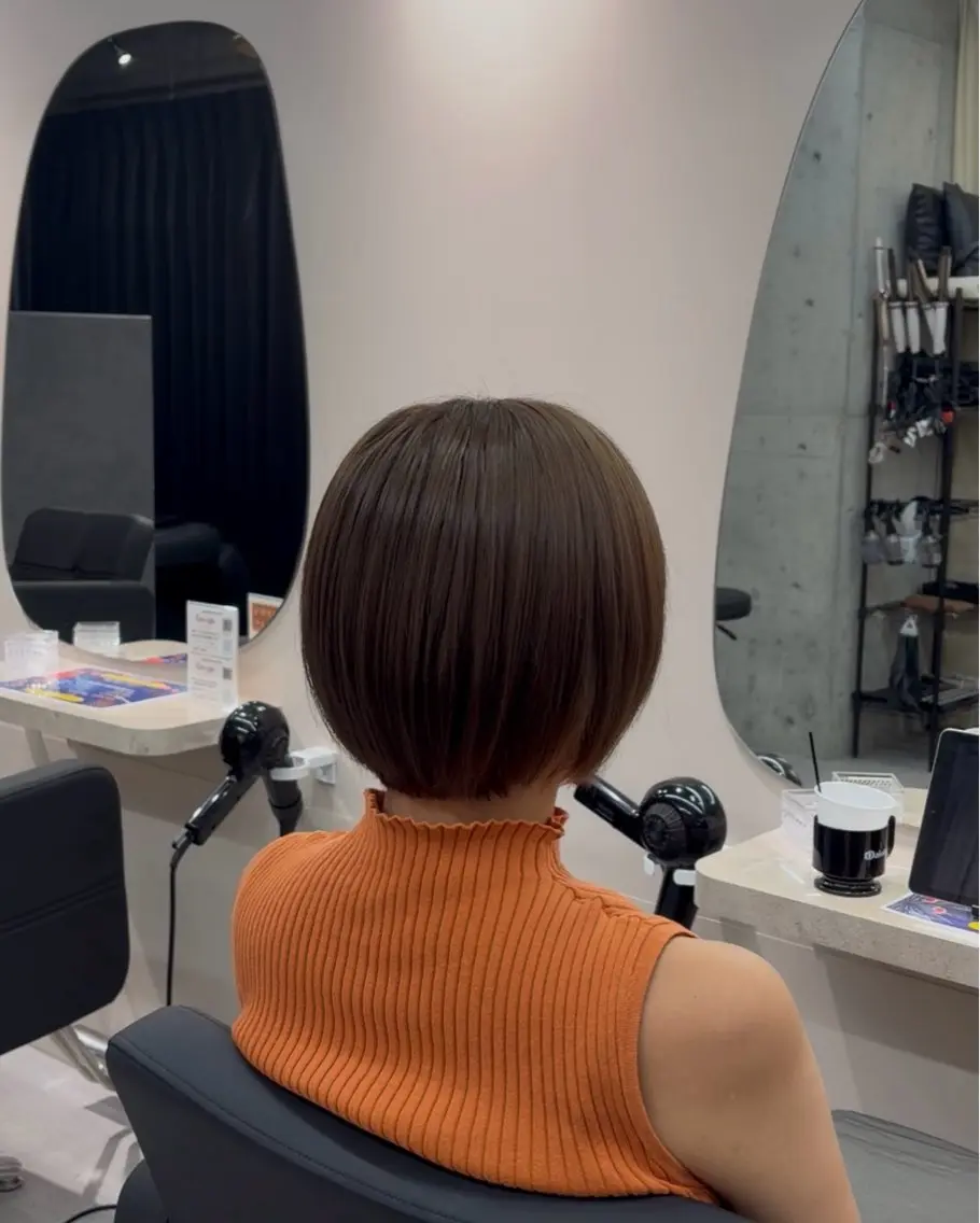 カラー MIU ciera.堀江のヘアスタイル