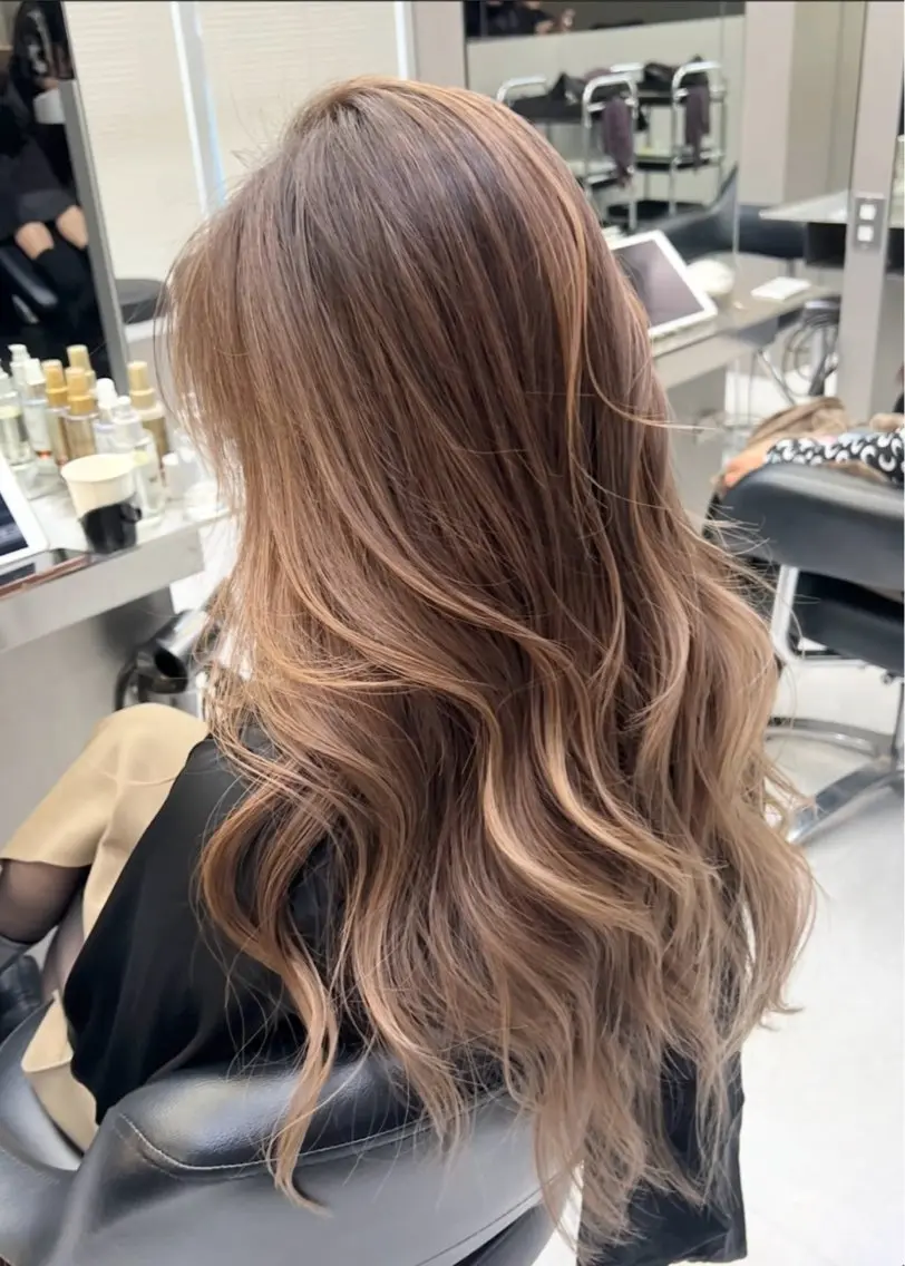 ロング レイヤーカット トリートメント ヘアカラー トリートメント Kotomi 🇺🇸💋のヘアスタイル