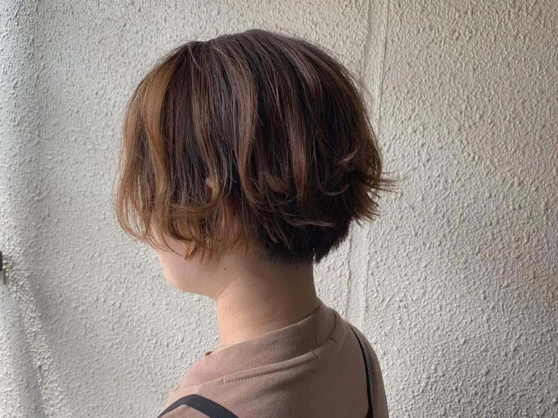 ショート ショートヘア 外ハネヘア サダハルカ |chouetteのヘアスタイル