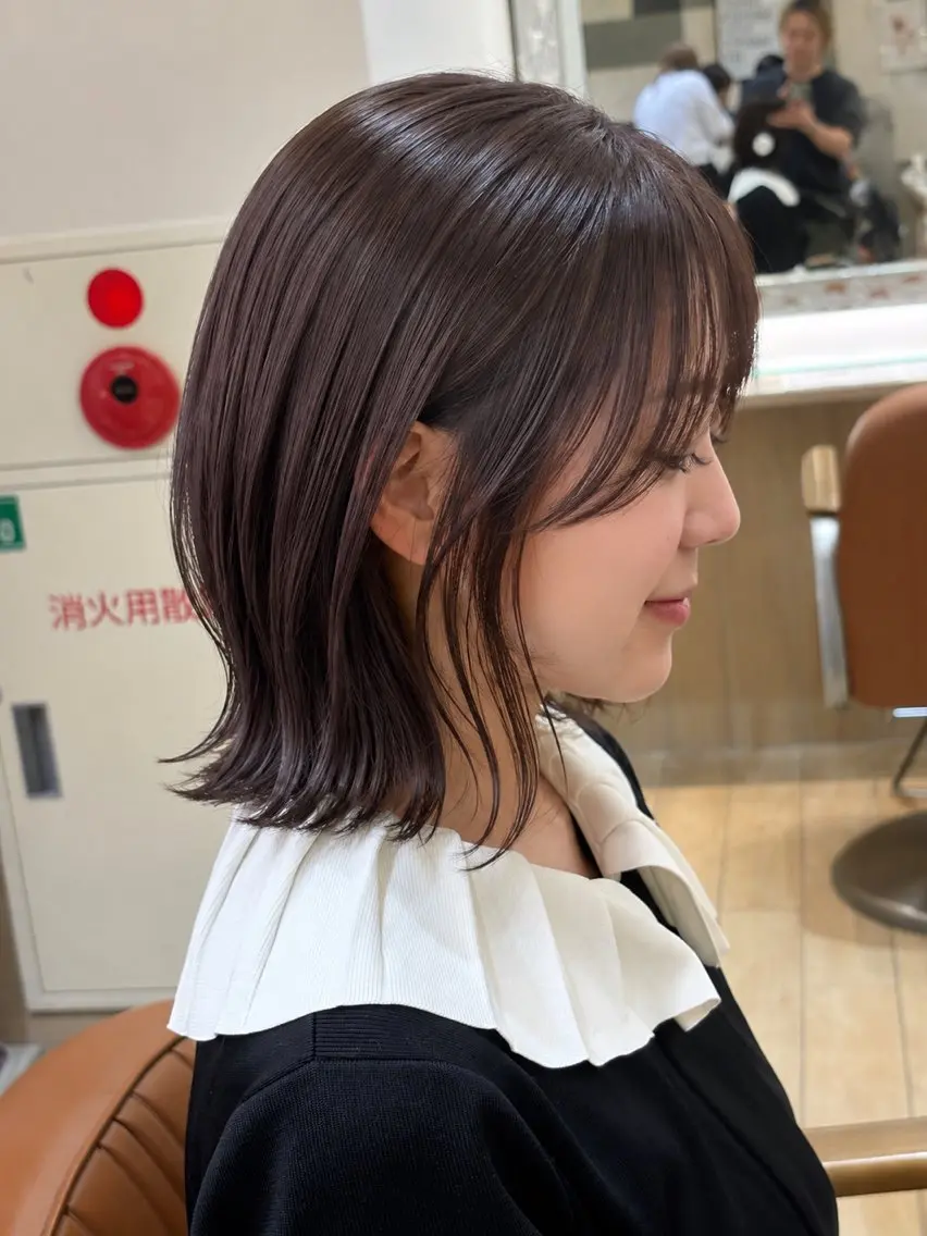 ミディアム ケアカラー カット ヘアカラー トリートメント ヘアセット 新宿髪質改善 ヨモギダのヘアスタイル