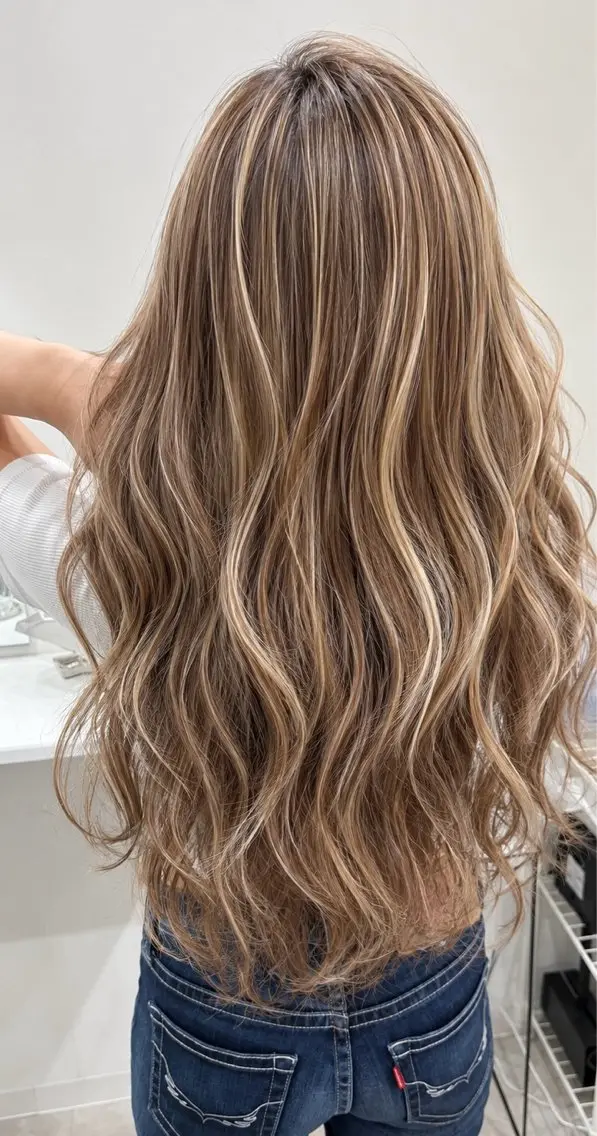 ロング カット ヘアカラー トリートメント Lumo Yu-kiのヘアスタイル
