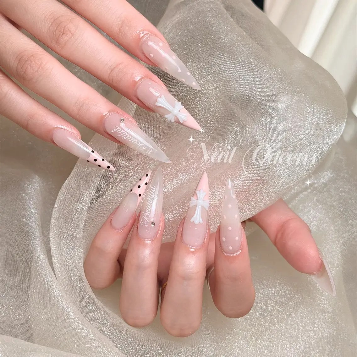 ネイル ハンドネイル ネイル👑クイーンズ 巧のネイルデザイン