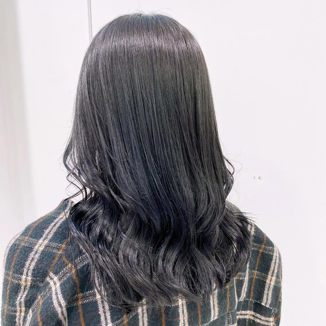 セミロング カラー エフェクトブリーチ 🌟前澤啓太朗のヘアスタイル
