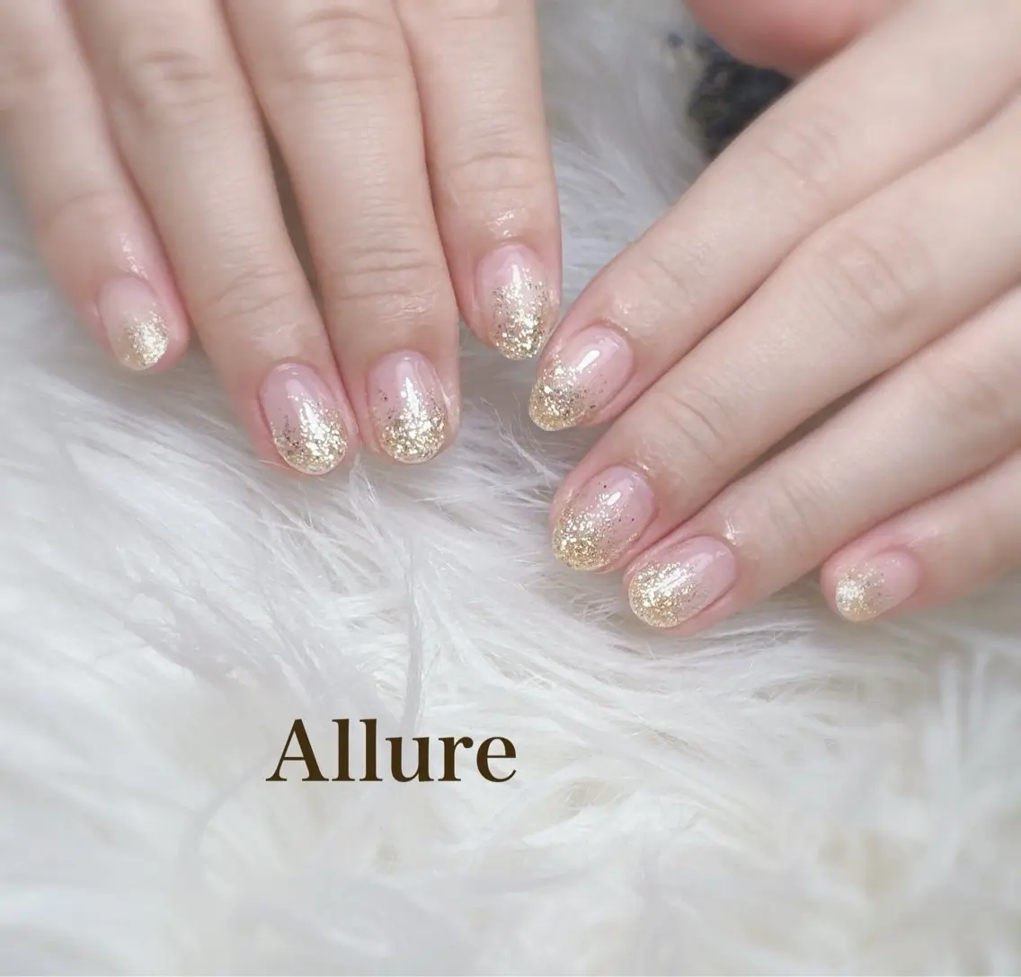 ネイル ゴールド ラメ(グリッター) ラメグラデーション Allure Yuuのネイルデザイン