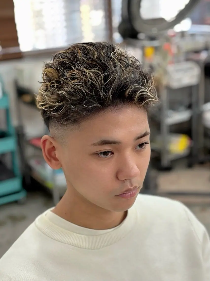 パーマ メンズ メンズメッシュ メンズパーマ 金子 千登のヘアスタイル