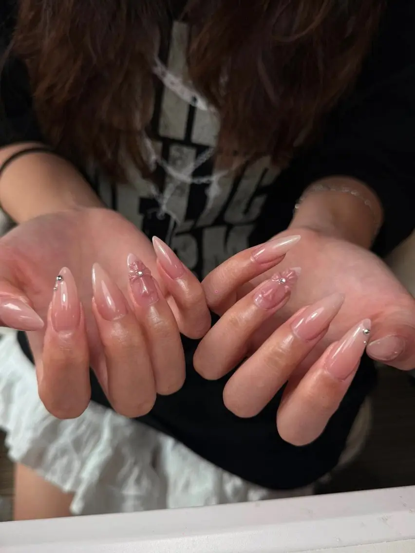 ネイル 桜ネイル 長さ出し フレンチネイル 韓国ネイル マグネットネイル ハンドネイル Kiwami nailsalonのネイルデザイン