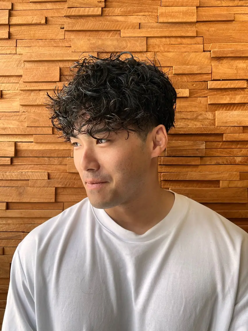 パーマ カット パーマ 透明感・艶感 小坂隼斗のヘアスタイル
