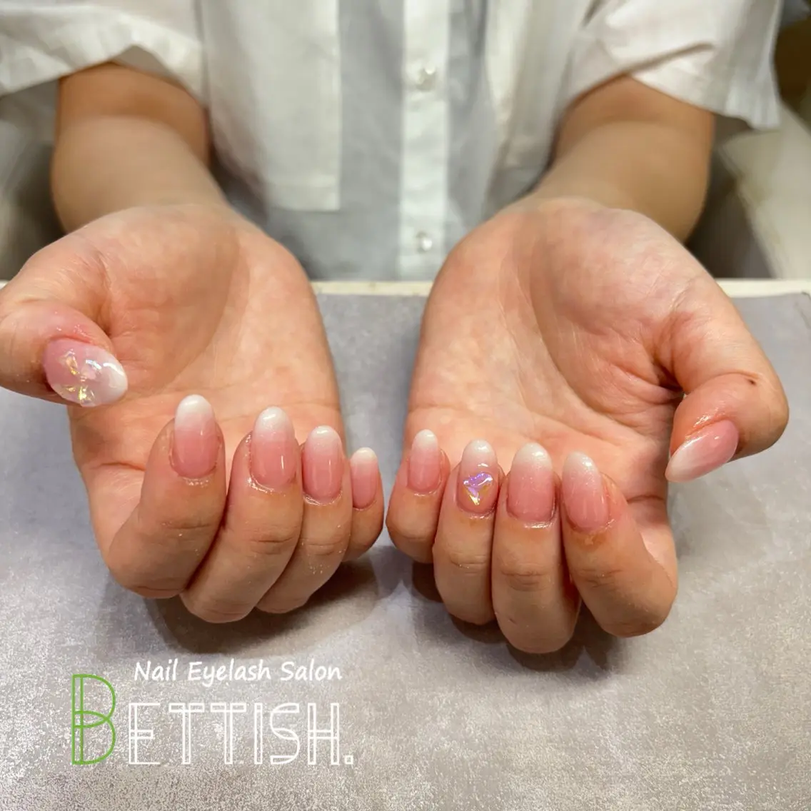 ネイル NiuShe SERIのネイルデザイン