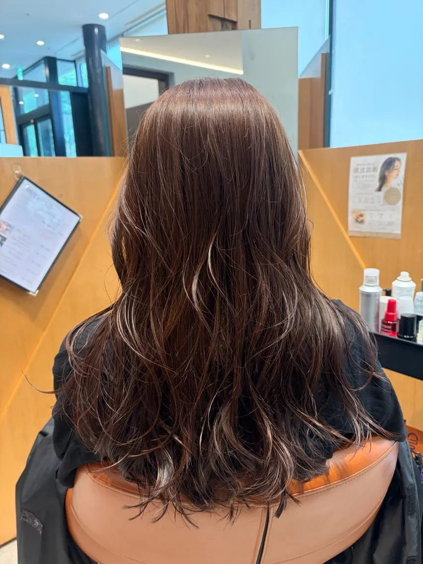 ロング レイヤーカット ヘアカラー トリートメント 安藤萌栞 /パーマモデル募集のヘアスタイル