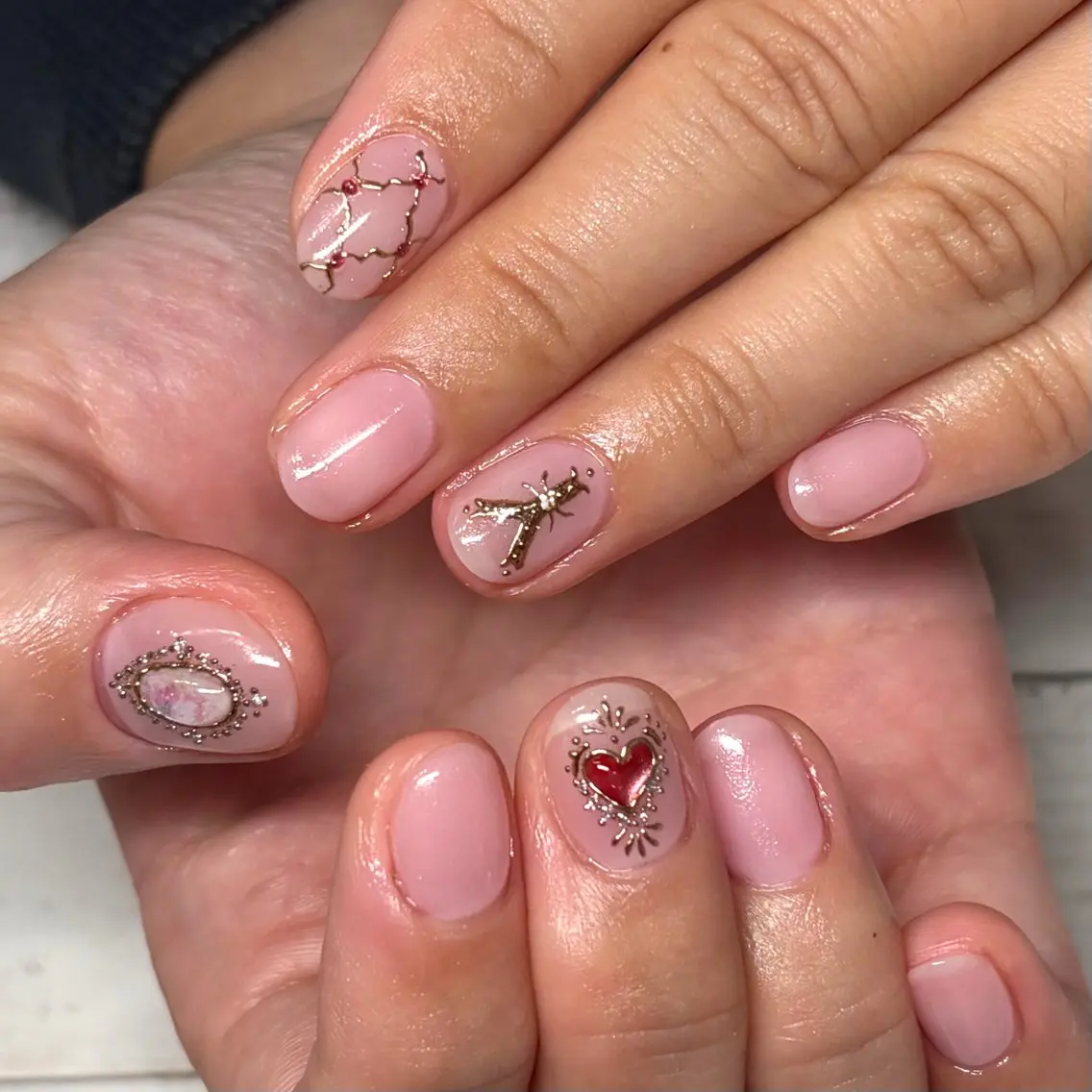 ネイル ハンドネイル Natsumi 𓂃𓈒𓏸𓍯のネイルデザイン