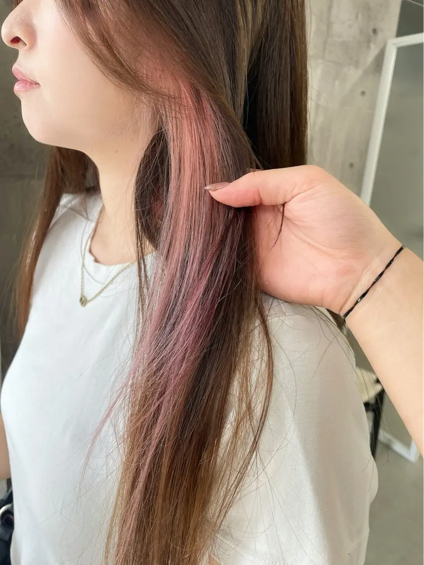 ロング カラー ブリーチ 松村 友里圭のヘアスタイル