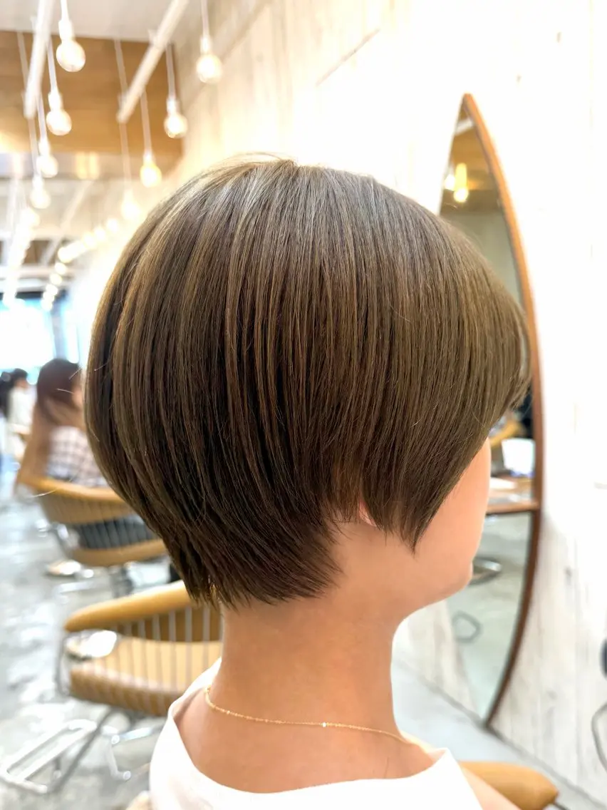 ショート カラー カット ヘアカラー トリートメント 巻ける縮毛矯正✨ ボブ/ショートともきのヘアスタイル