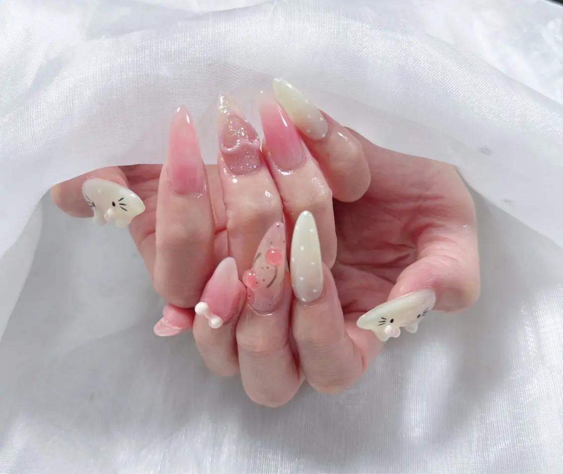 ネイル 成人式 ロングネイル マグネットネイル 大理石ネイル(マーブル) リボン ハンドネイル ZUZU AMEE NAILのネイルデザイン