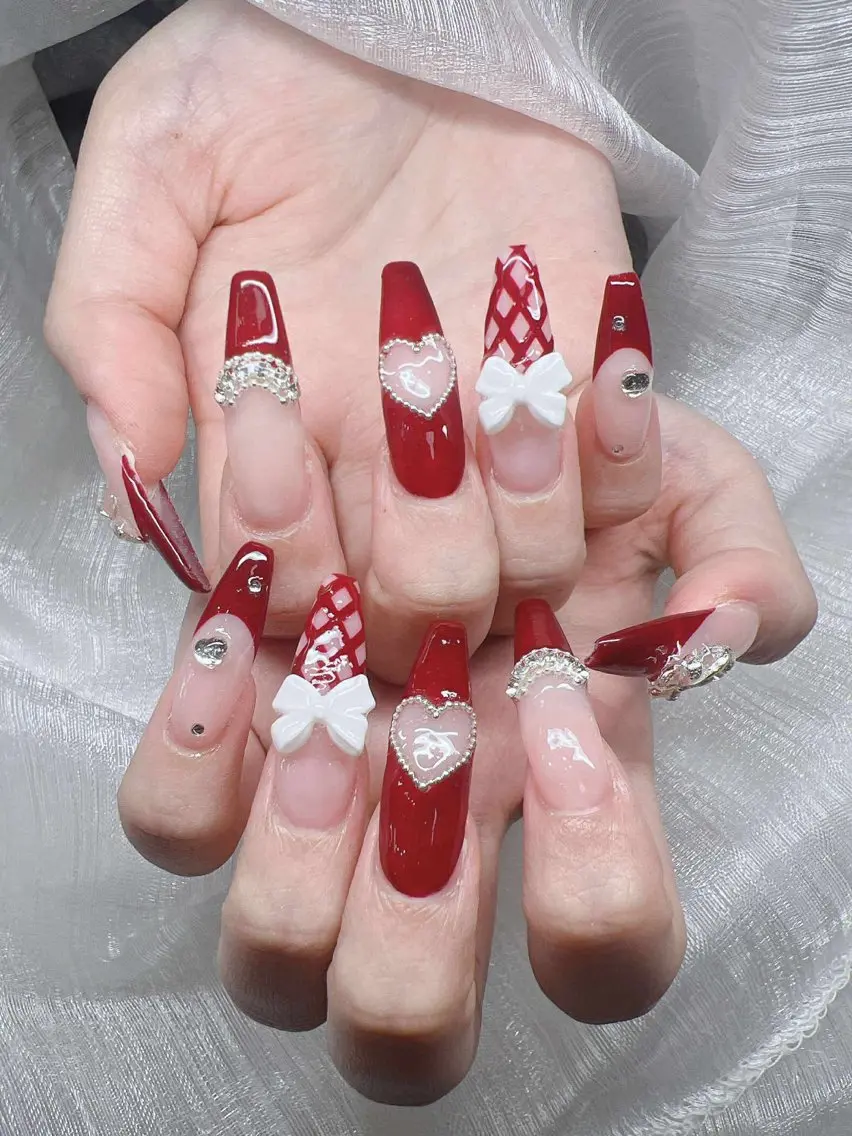 ネイル 長さ出し グラデーション 卒業式 キラキラネイル マグネットネイル ハンドネイル Lee Nailsのネイルデザイン