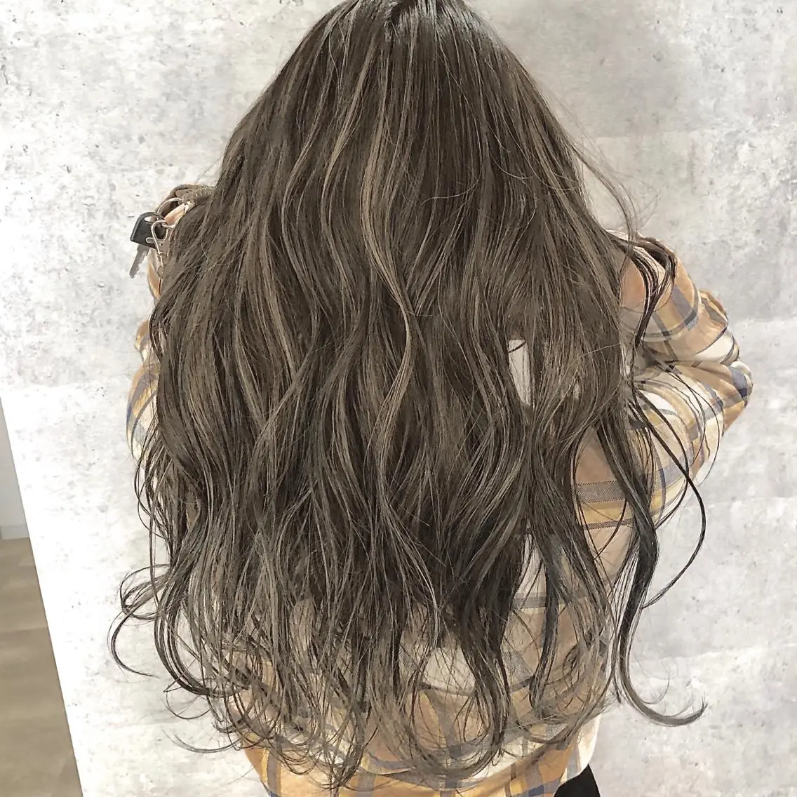 ロング カラー ハイライトカラー ハイライト ヘアカラー トリートメント ✨MiL✨ ✨心斎橋✨のヘアスタイル