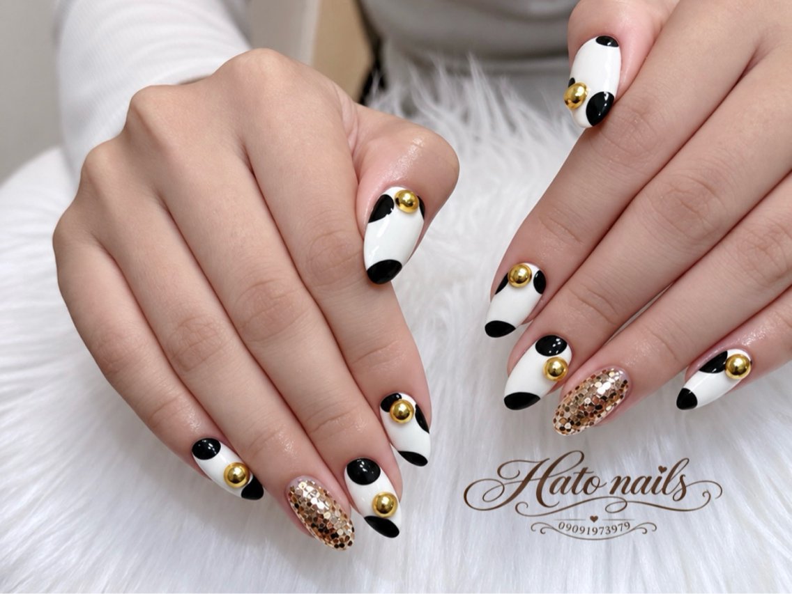 ネイル ジェルネイル ゴールド キラキラネイル 韓国ネイル ラメ(グリッター) Hato Nailsのネイルデザイン