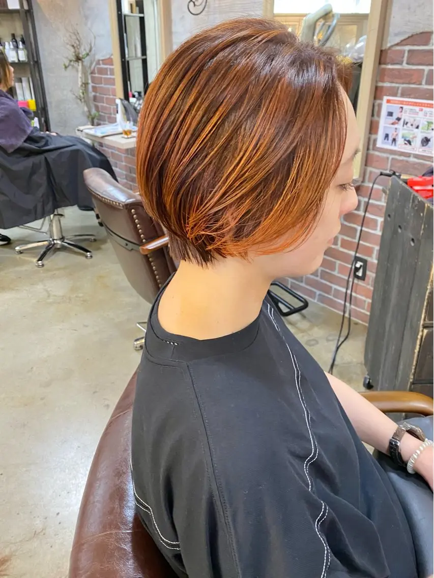 ショート カラー ハイライトカラー ハイライト ショートヘア カット ヘアカラー レイヤーカット/ 根本瑠実のヘアスタイル