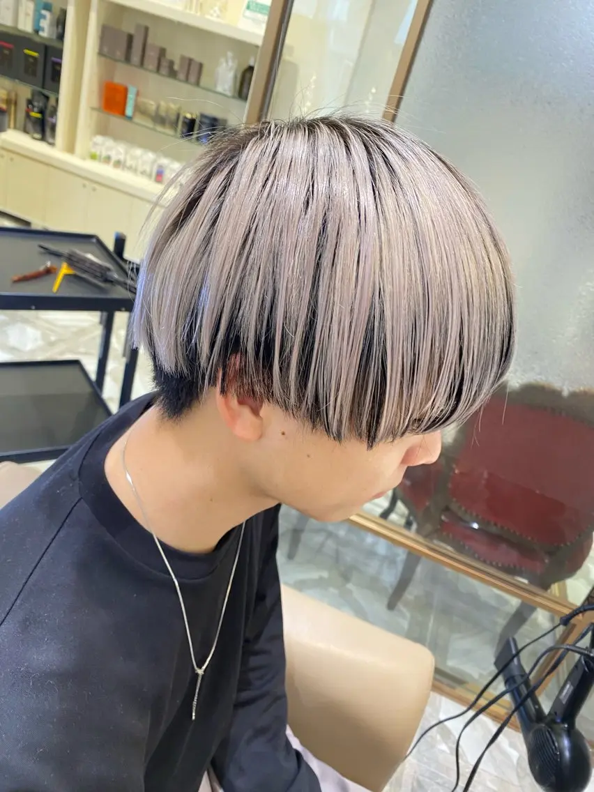 ショート 🩵ブリーチと ブリーチ矯正の人🩵のヘアスタイル