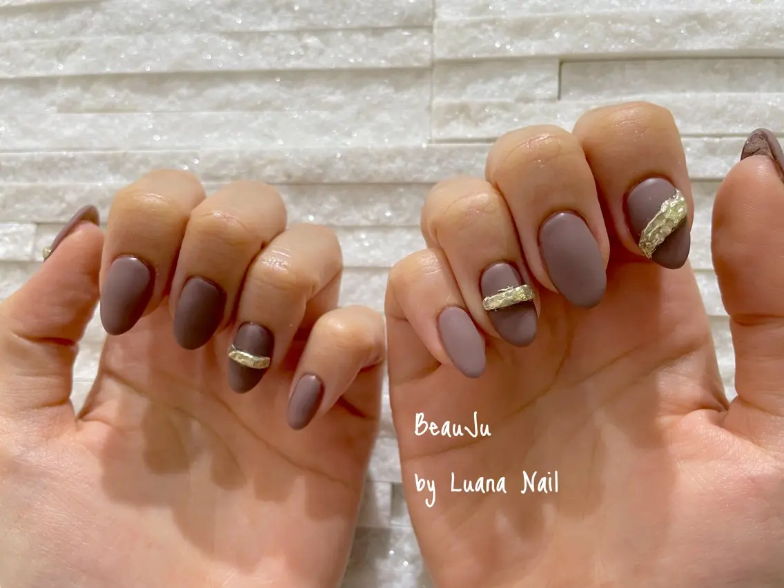 ネイル マットネイル ミラーネイル ハンドネイル BeauJu by Luana Nailのネイルデザイン