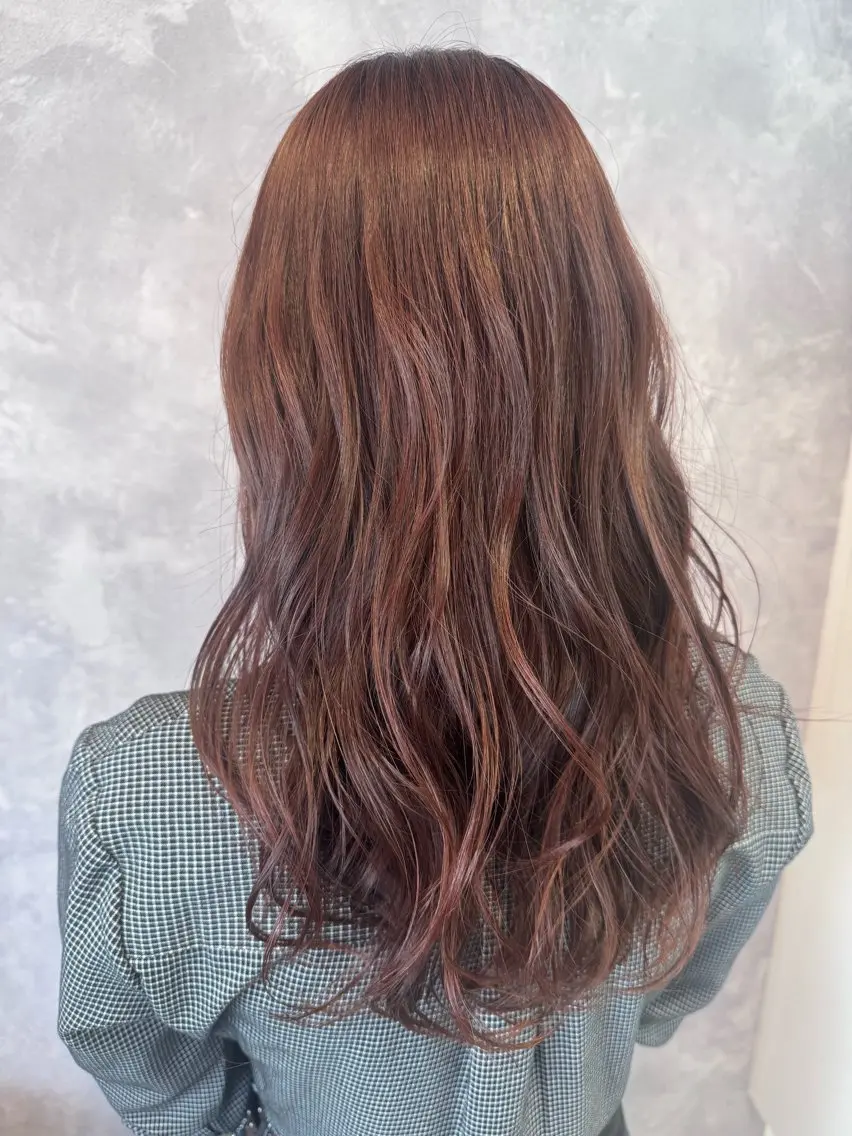 ロング カラー ヘアカラー トリートメント ヒヨシ ルナのヘアスタイル