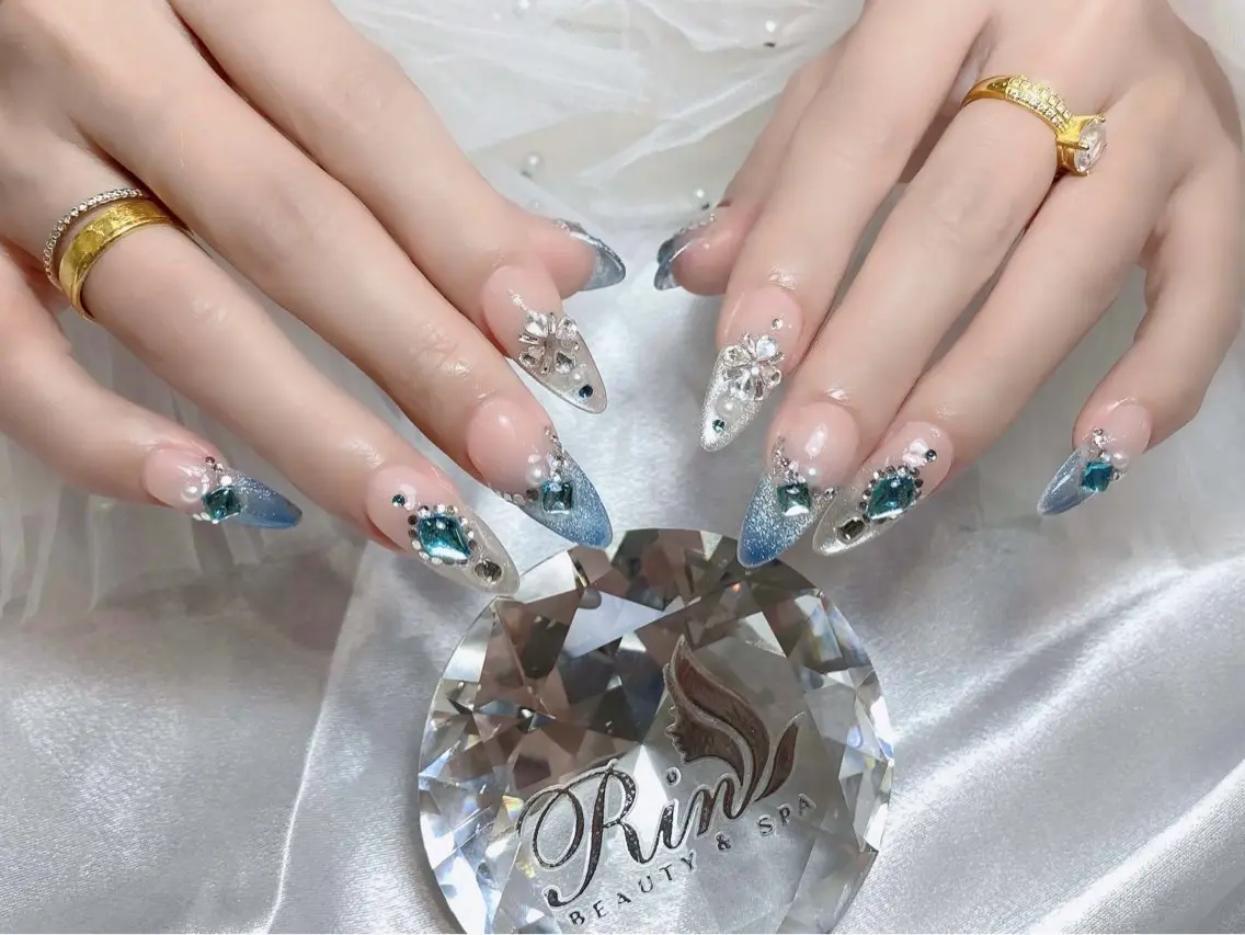 ネイル ブルー ジェルネイル ガーリー グラデーション グリーン ハンドネイル Rin Nail 新大久保店のネイルデザイン