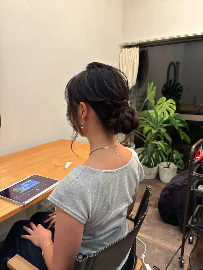 【結婚式の参列やライブ前に♪】ヘアセットの写真