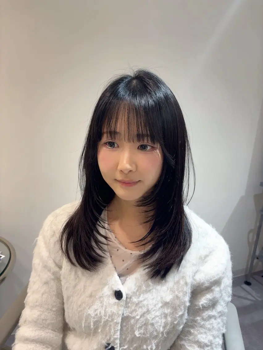 ミディアム カット ヘアカラー トリートメント 美髪✨艶髪✨髪質改善 カラー特化❣️二宮遥のヘアスタイル