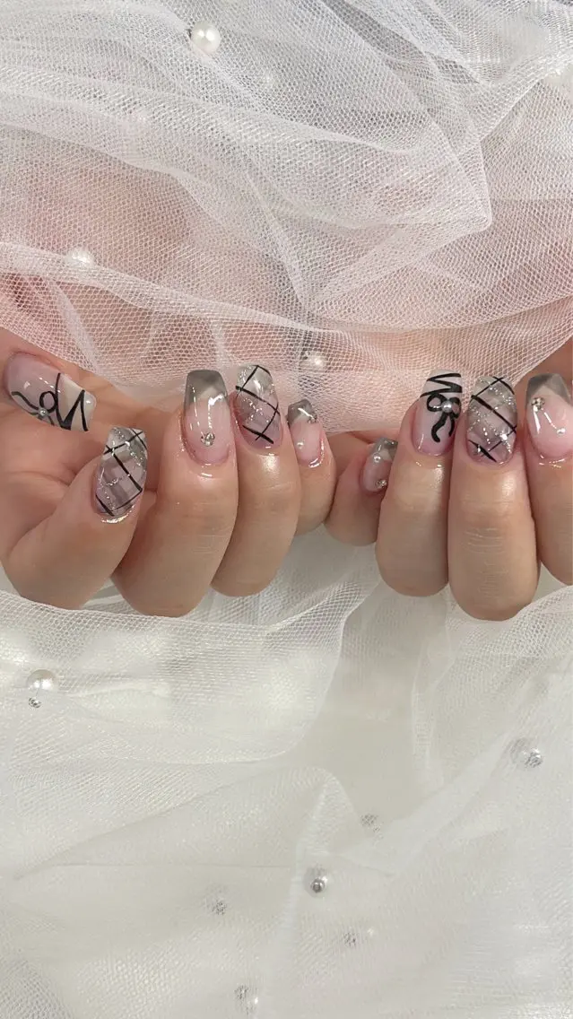 ネイル ハンドネイル 𝓇𝒶𝓃𝒶𝓃 𝓃𝒶𝒾𝓁のネイルデザイン