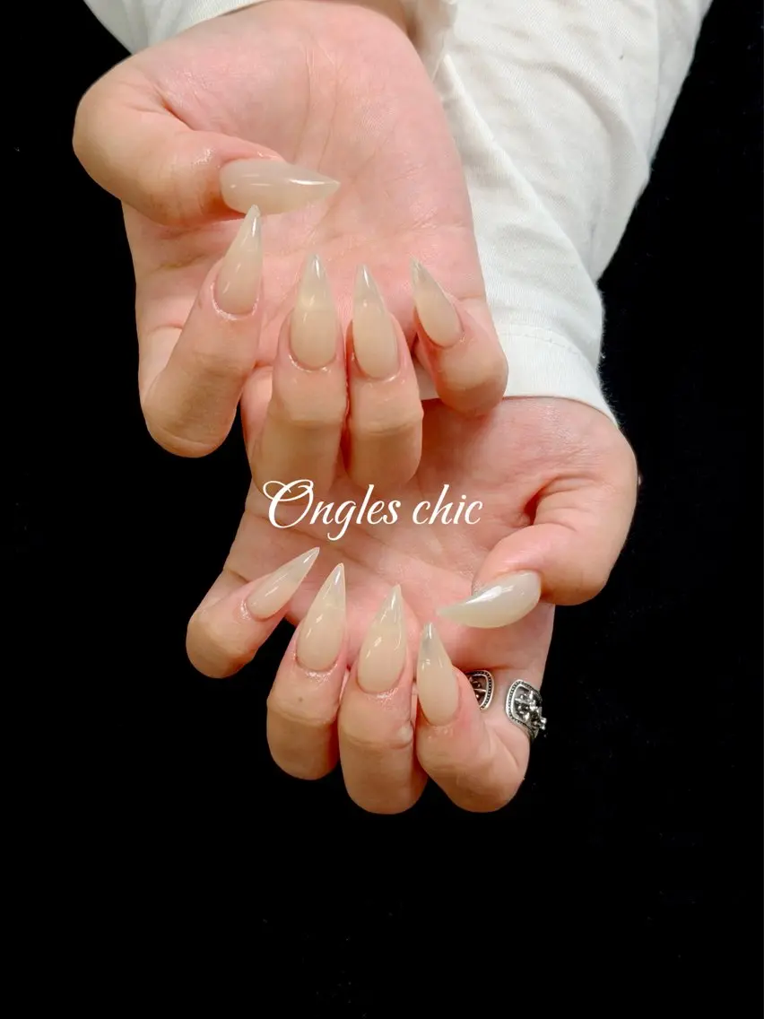 ネイル ハンドネイル ongles chicのネイルデザイン