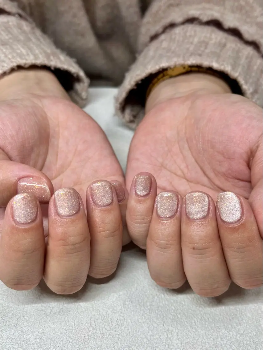 ネイル マグネットネイル オフィスネイル ピンク HUU. riko 二俣川のネイルデザイン