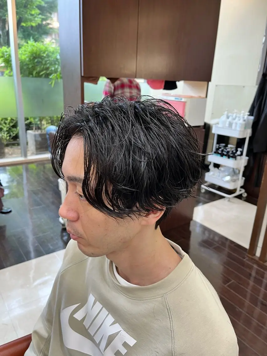 ショート パーマ メンズ センターパート メンズパーマ 🧊メンズ特化🧊 高木航希のヘアスタイル