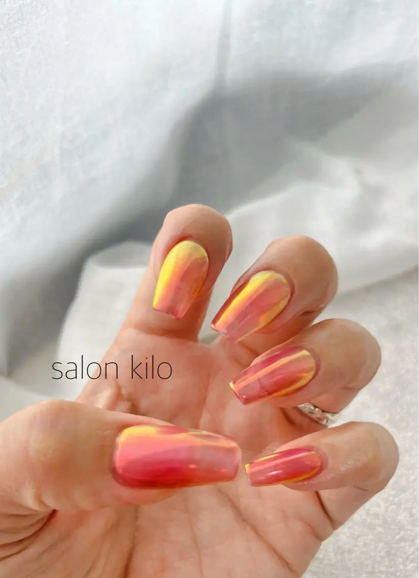 ネイル オーロラネイル ハンドネイル salon kiloのネイルデザイン